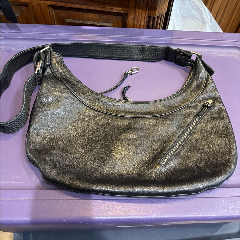Black Leather Crescent Crossbody Bag-Made in Spain. - Picture 3 of 11